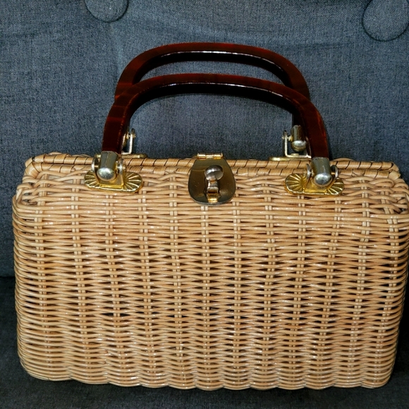 Vintage Wicker Handbag, 10.5 in. x 7.5 in, Tortoiseshell Handles, Hong Kong - Picture 1 of 15